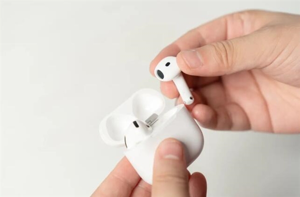 AirPods 4 上手体验：你买我推荐 我买我真买！